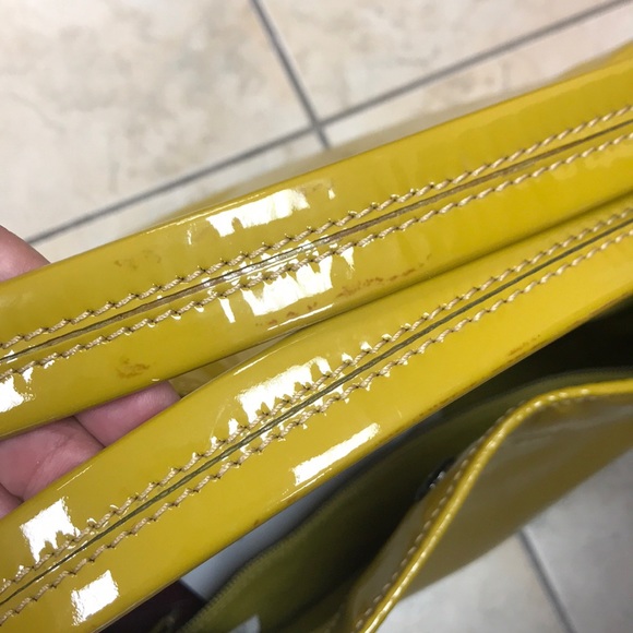 Burberry Patent Leather embossed Bilmore tote in Mustard Yellow - Picture 7 of 15